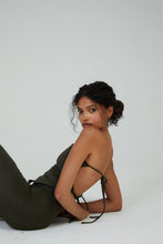 Load image into Gallery viewer, The lace-up back tie