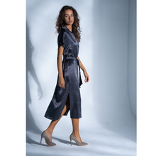 Load image into Gallery viewer, The Throw ON&GO Dress In Black