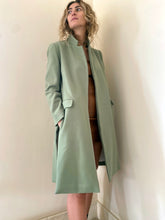 Load image into Gallery viewer, The Light Coat III ( El Pistachio)