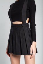Load image into Gallery viewer, Pleated Skirt in Black