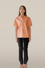 Load image into Gallery viewer, The Vintage Cut Shirt In Pink