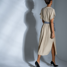 Load image into Gallery viewer, The Throw ON&amp;GO Dress In Linen

