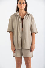 Load image into Gallery viewer, The Oversized Linen Shirt (G-neutral) Beige
