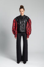 Load image into Gallery viewer, The Dual Sandy With Red Zebra Sleeves
