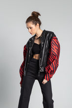 Load image into Gallery viewer, The Dual Sandy With Red Zebra Sleeves

