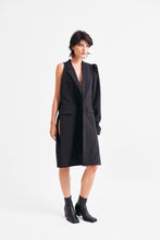 Load image into Gallery viewer, The Re-Kut Coat In Black
