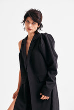 Load image into Gallery viewer, The Re-Kut Coat In Black
